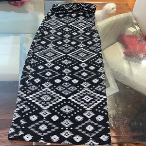 Bohemian strapless dress black white fitted med